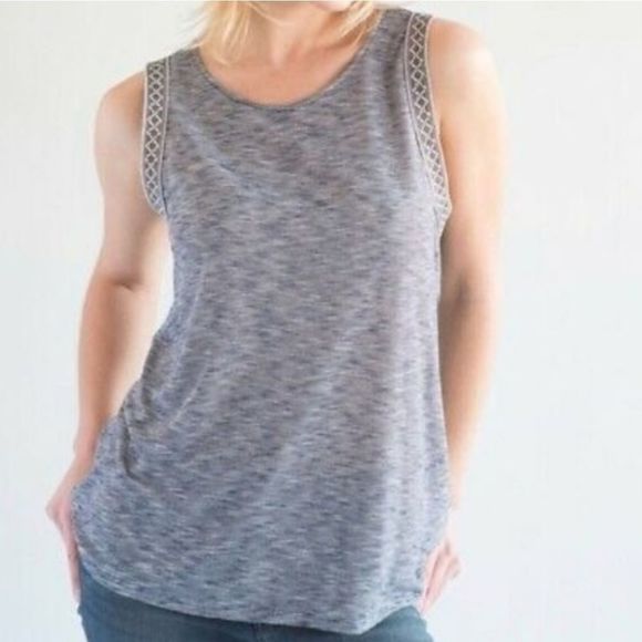 FINAL PRICE 🔥 ANTHROPOLOGIE W5 Americana Printed Tape Top - Picture 2 of 8